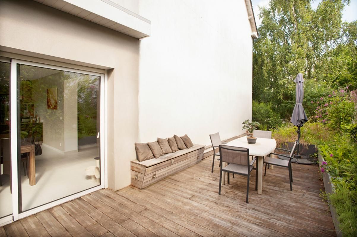 Maison 5 CHAMBRES - Jardin - Garage