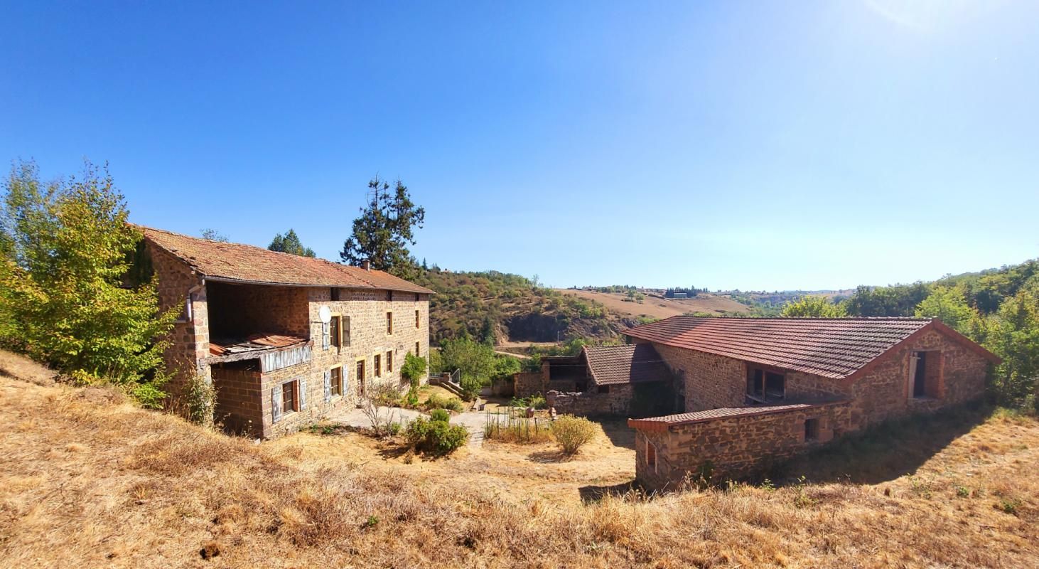 Corps de ferme isolé sur terrain de 5000 m2