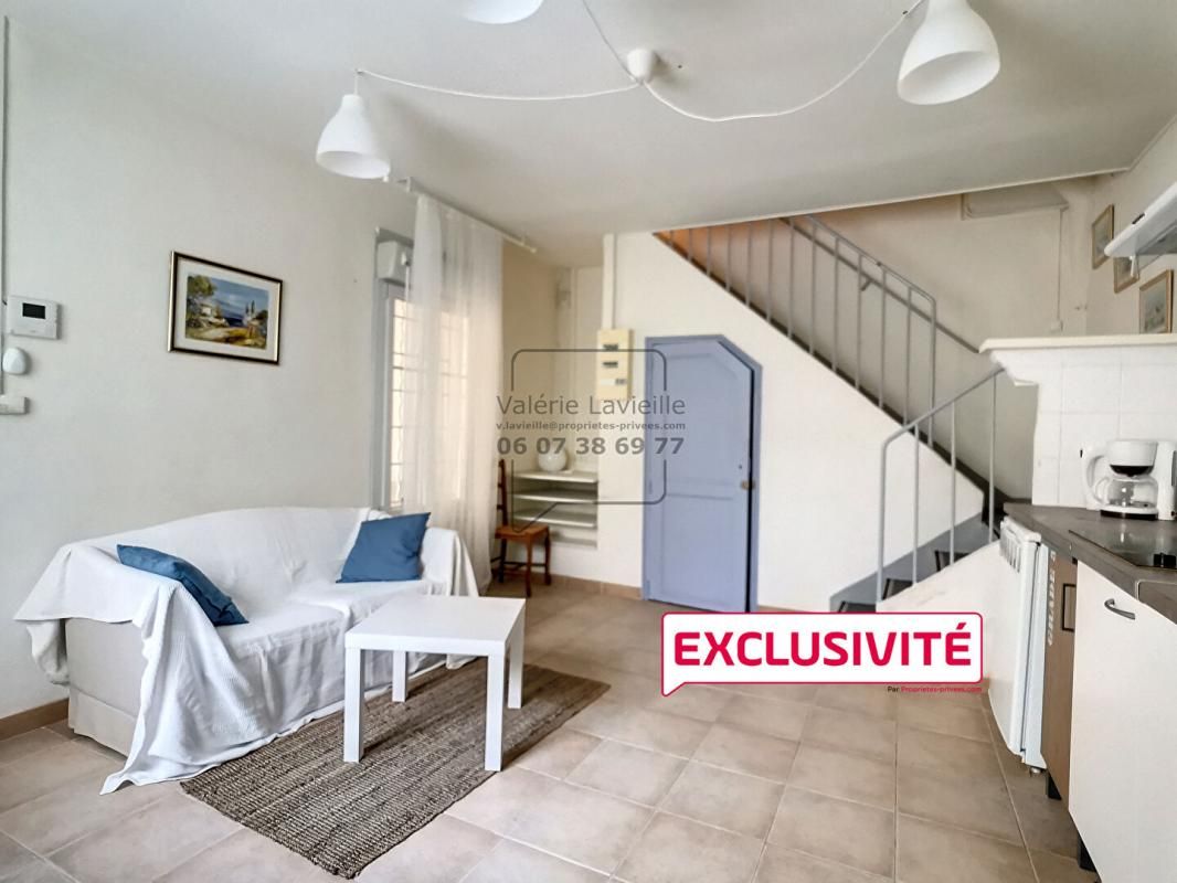 MARSEILLE (13001) - CANEBIERE - Exclusivité - T2 en DUPLEX -  Rez de Chaussée