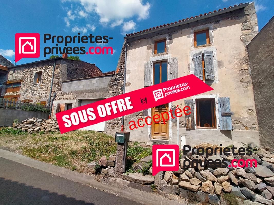 Maison de pays Olloix 4 pièce(s) 85 m2 /garage/terrasse/cour