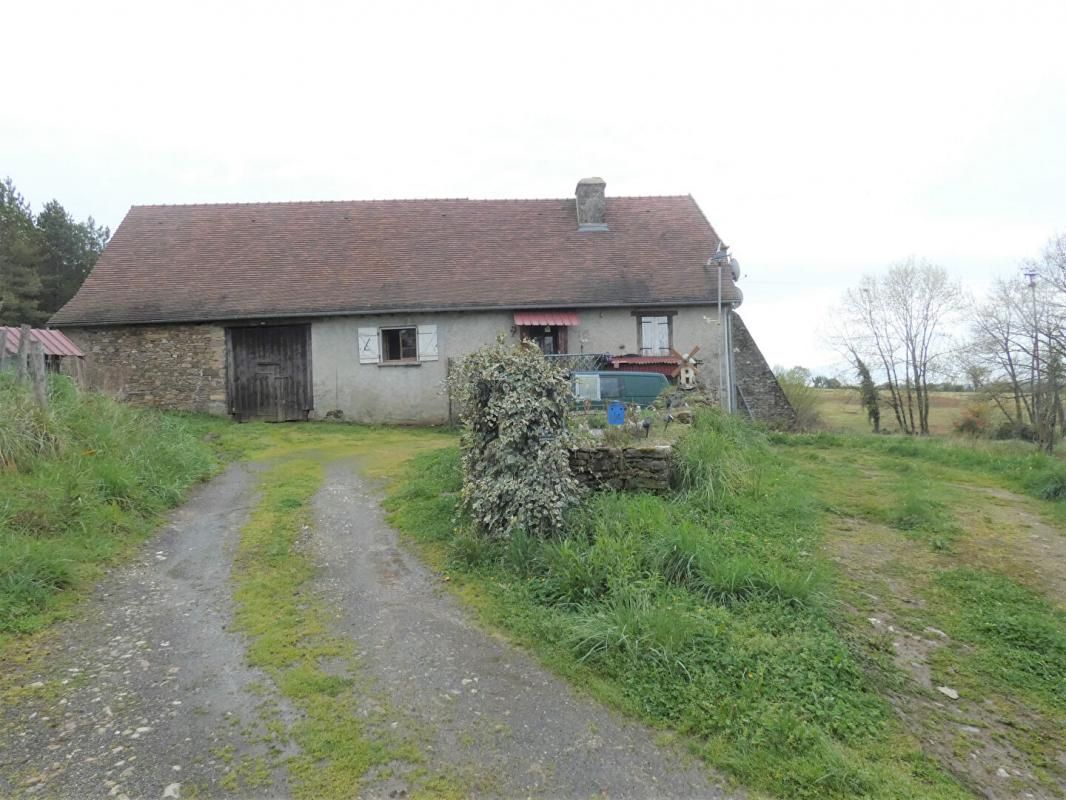 Maison / grange / terrain 8 000m²
