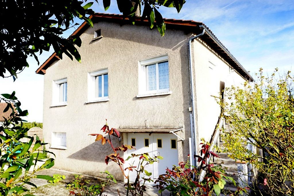 Maison de bourg avec jardin