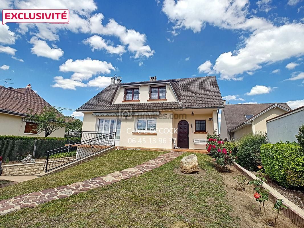 Maison 4 chambres, sous-sol total et jardin