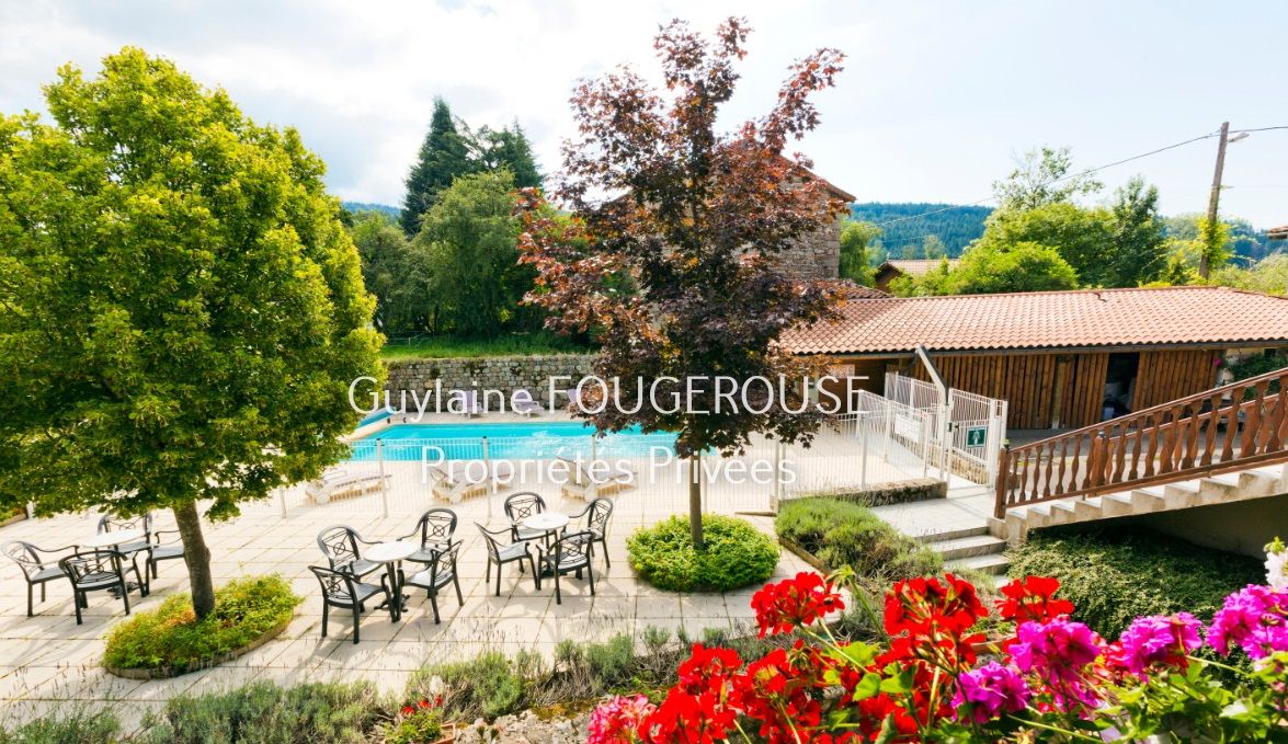 Ensemble immobilier immeuble
