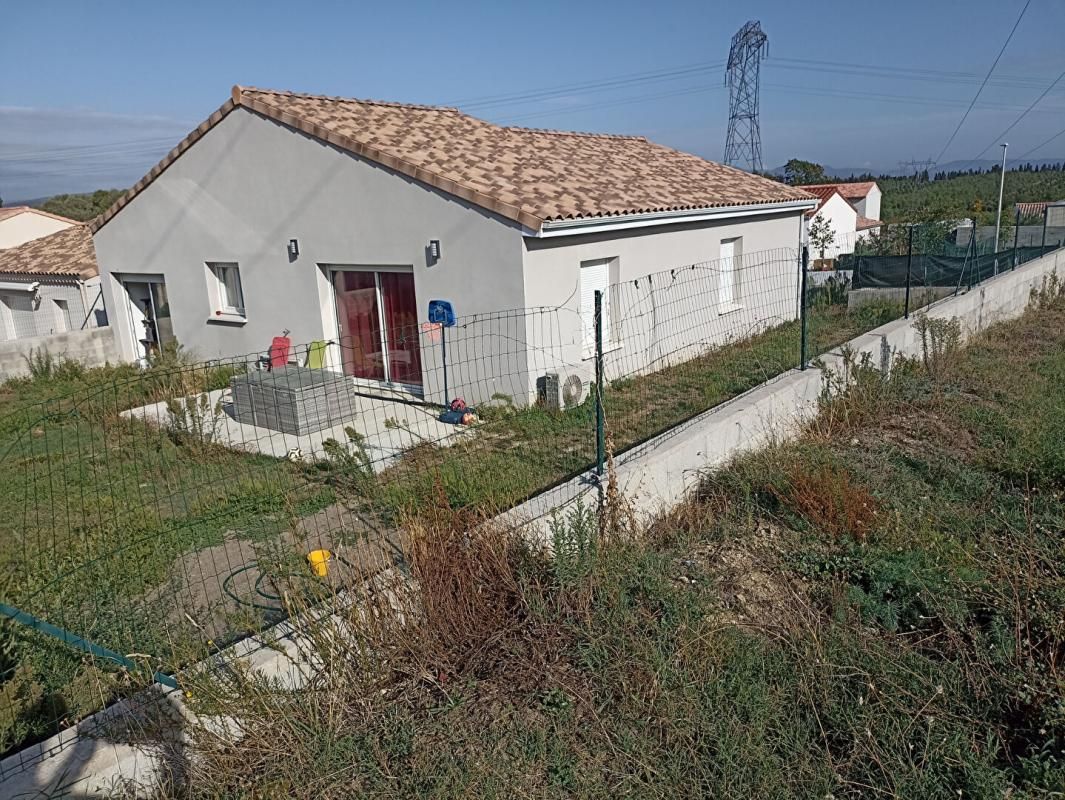 Villa plain pied 110m², 4 chambres à Malataverne 289 000