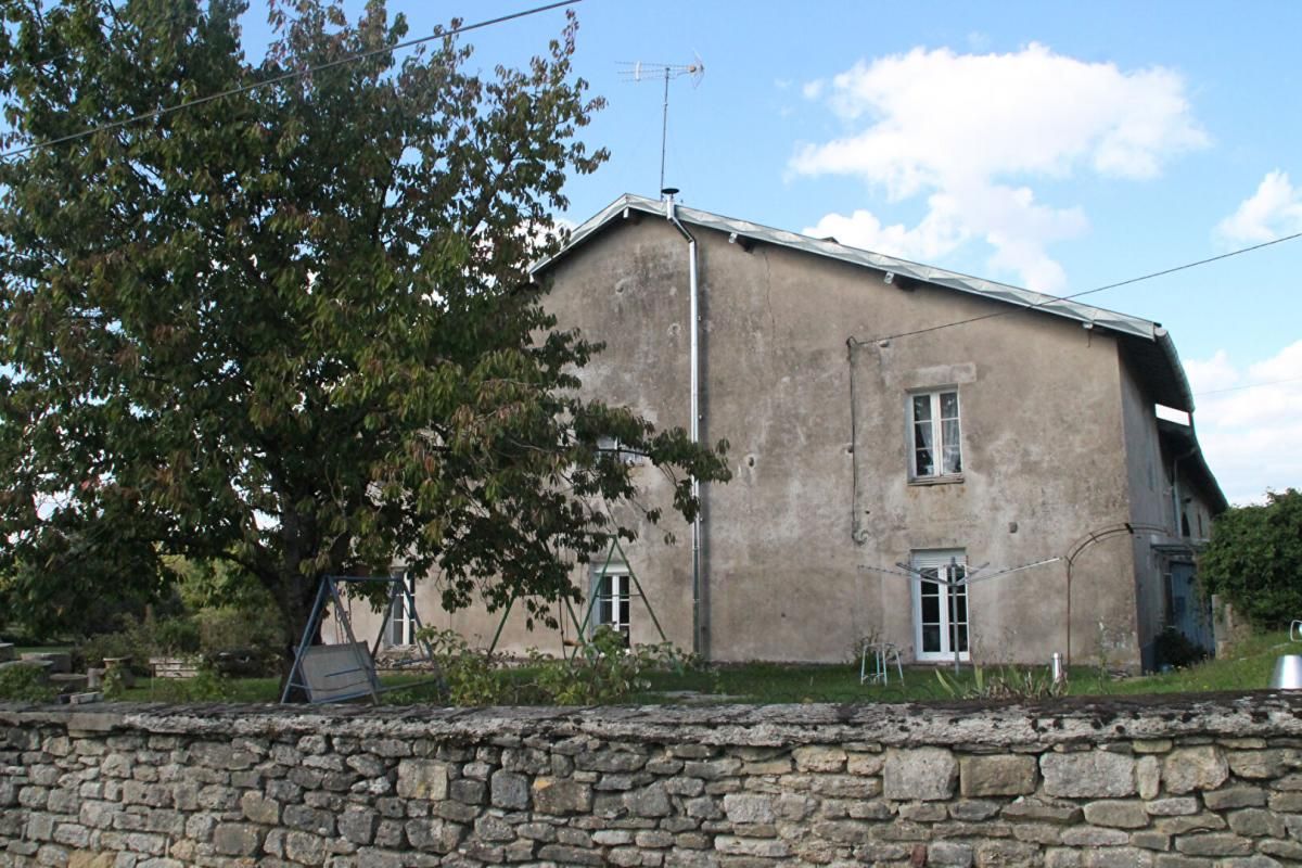 Corps de ferme 108 m2 avec 3 hectares de pâture