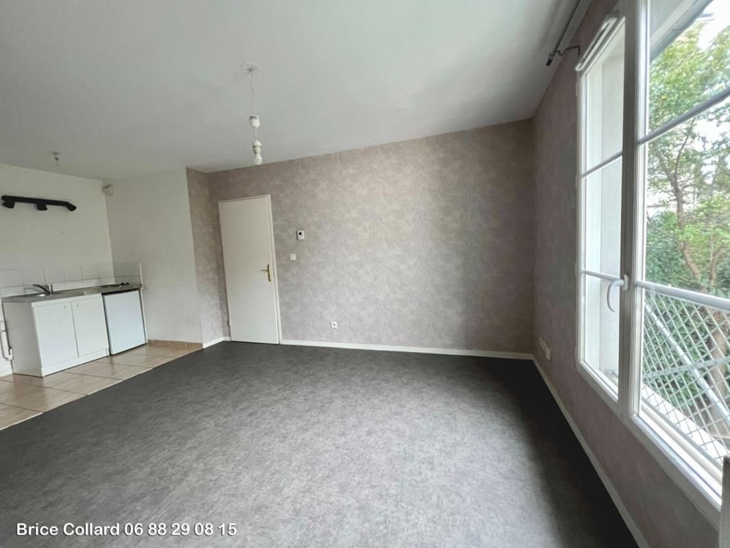 60100 CREIL Appartement 1 chambre 1 parking sous-terrain