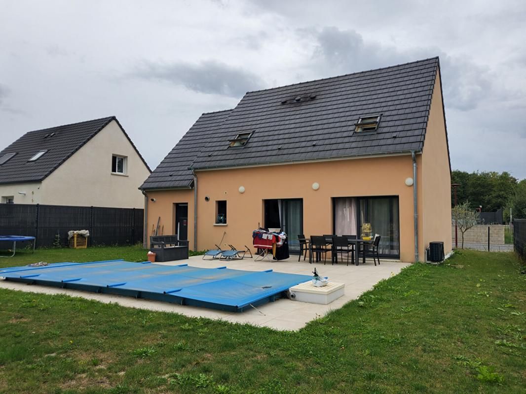 Warmeriville - Pavillon récent avec piscine