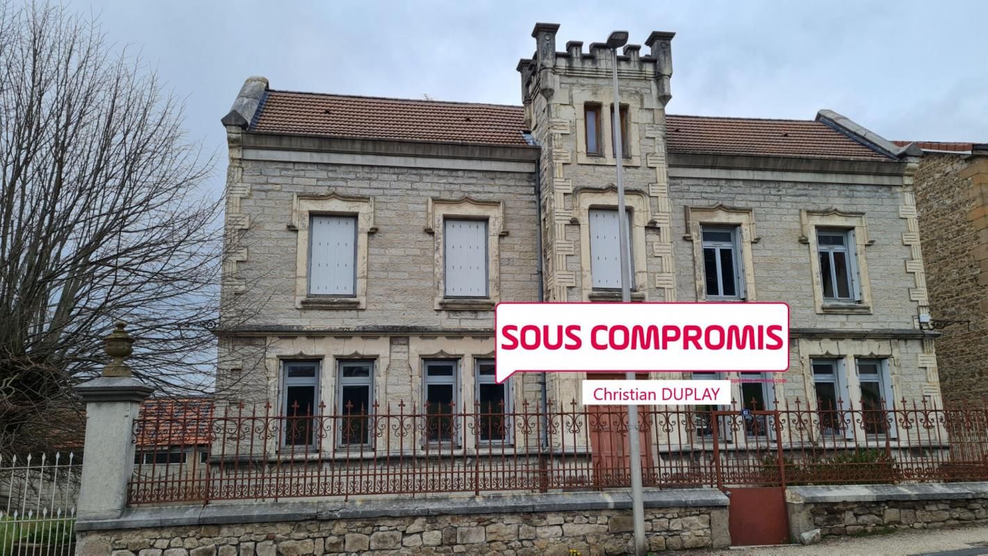 SOUS COMPROMIS Immeuble Saint Just Malmont 14 pièce(s) 300 m²