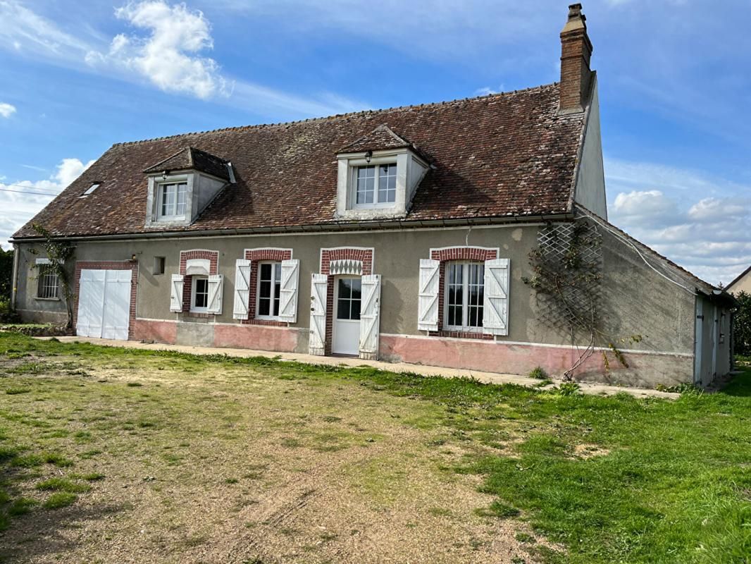 Proche La Loupe, longère 5 pièces environ 107m2 sur terrain 1160m2 sans vis-à-vis