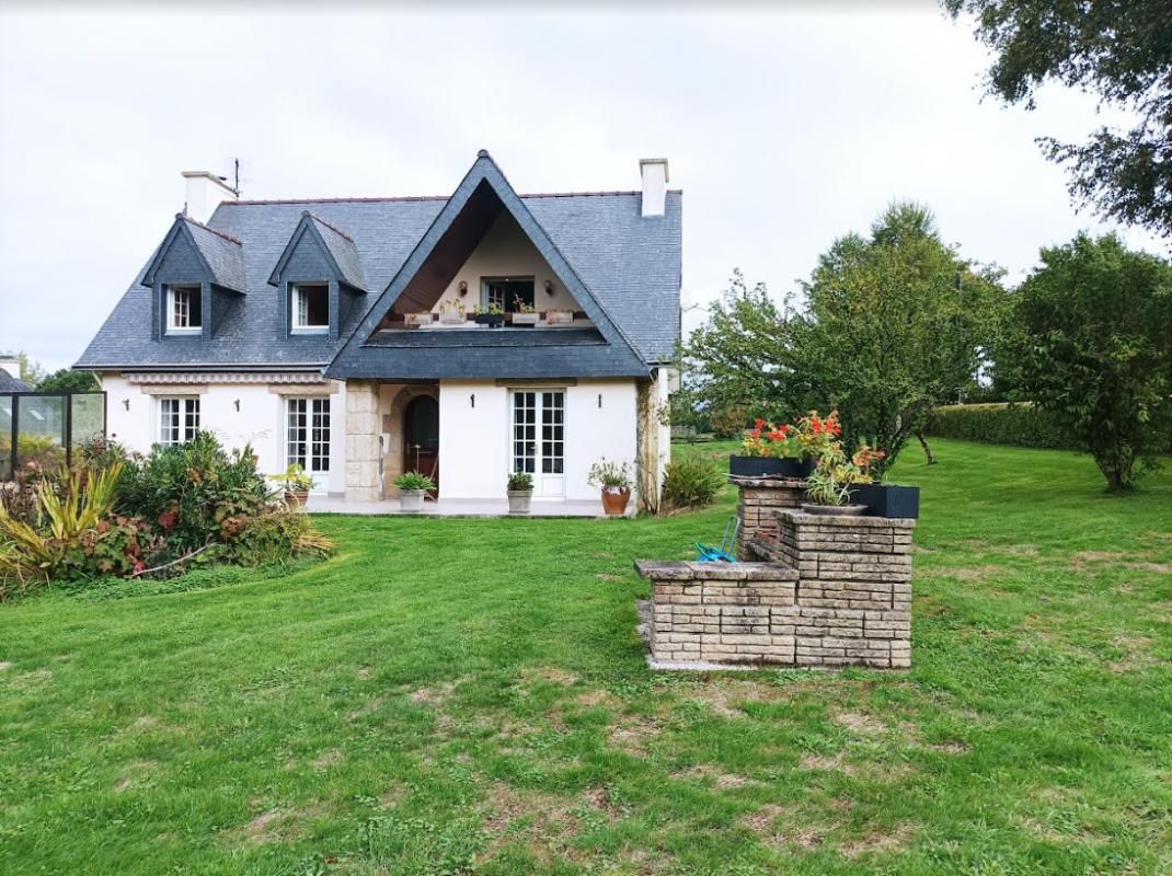 29530 Châteauneuf du Faou maison 4 chambres dont 1 en Rez de chaussée 6200 m² de terrain