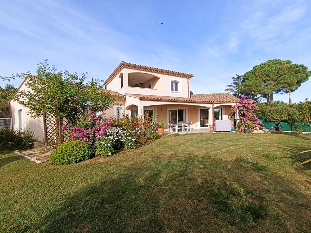 Villa Provençale 150m² sur 1090m² de terrain, Saint Marcel d'Ardèche 515 000