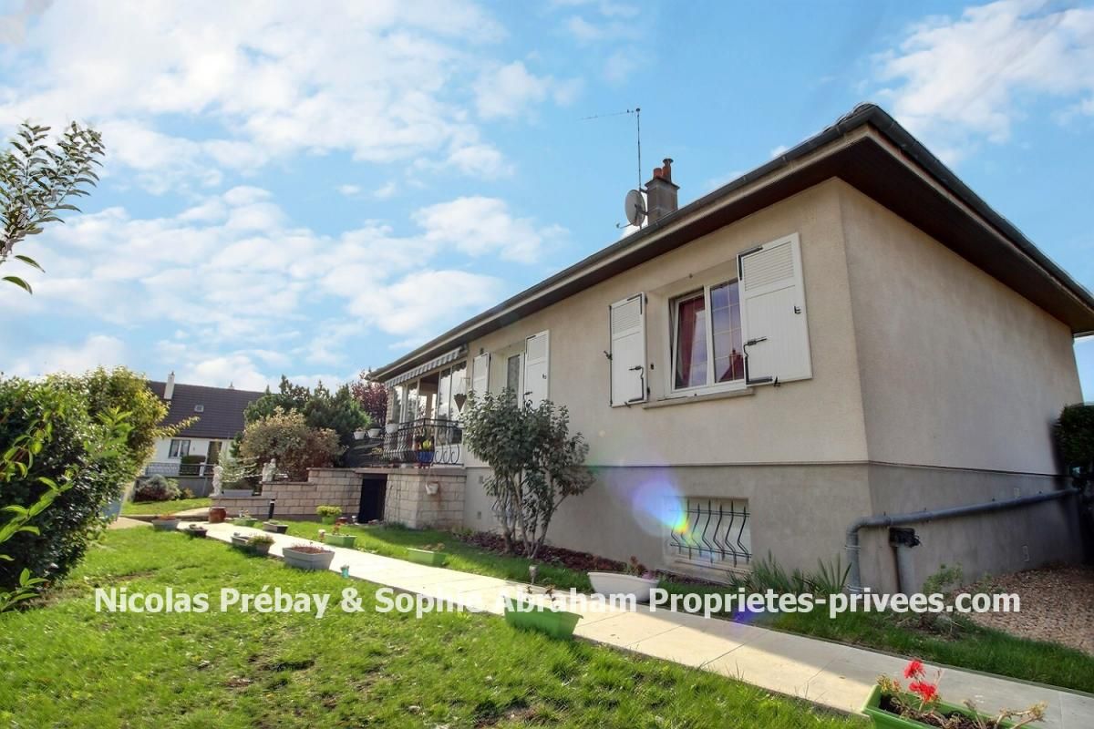 Maison individuelle sur sous-sol total et terrain