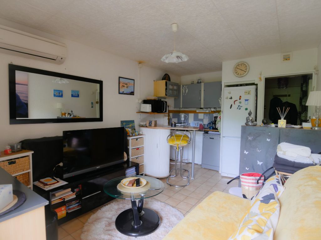 EXCLUSIVITE Bormes  La Favière T2 Alcôve Balcon Garage159000