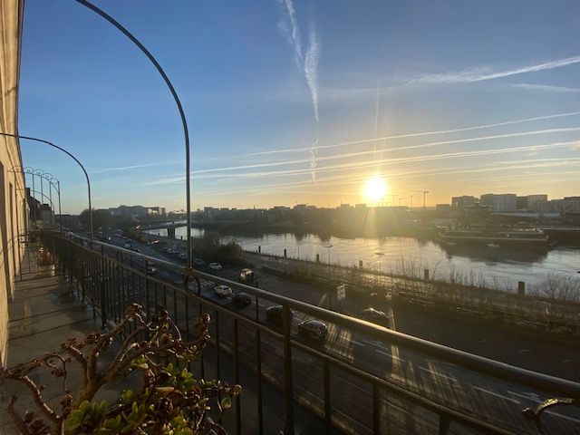 Centre ville de Nantes Duplex avec vue imprenable sur la Loire