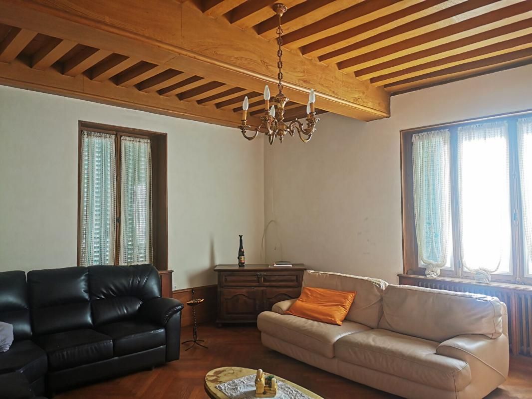 Maison  6 pièce(s) 161m2