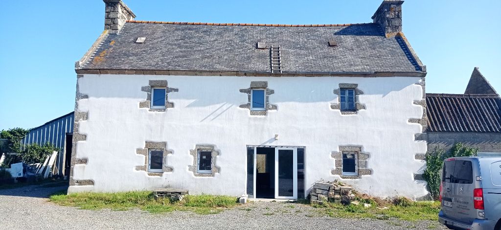 Plouguerneau  Corps de ferme 2 Maisons et 1 Hangar