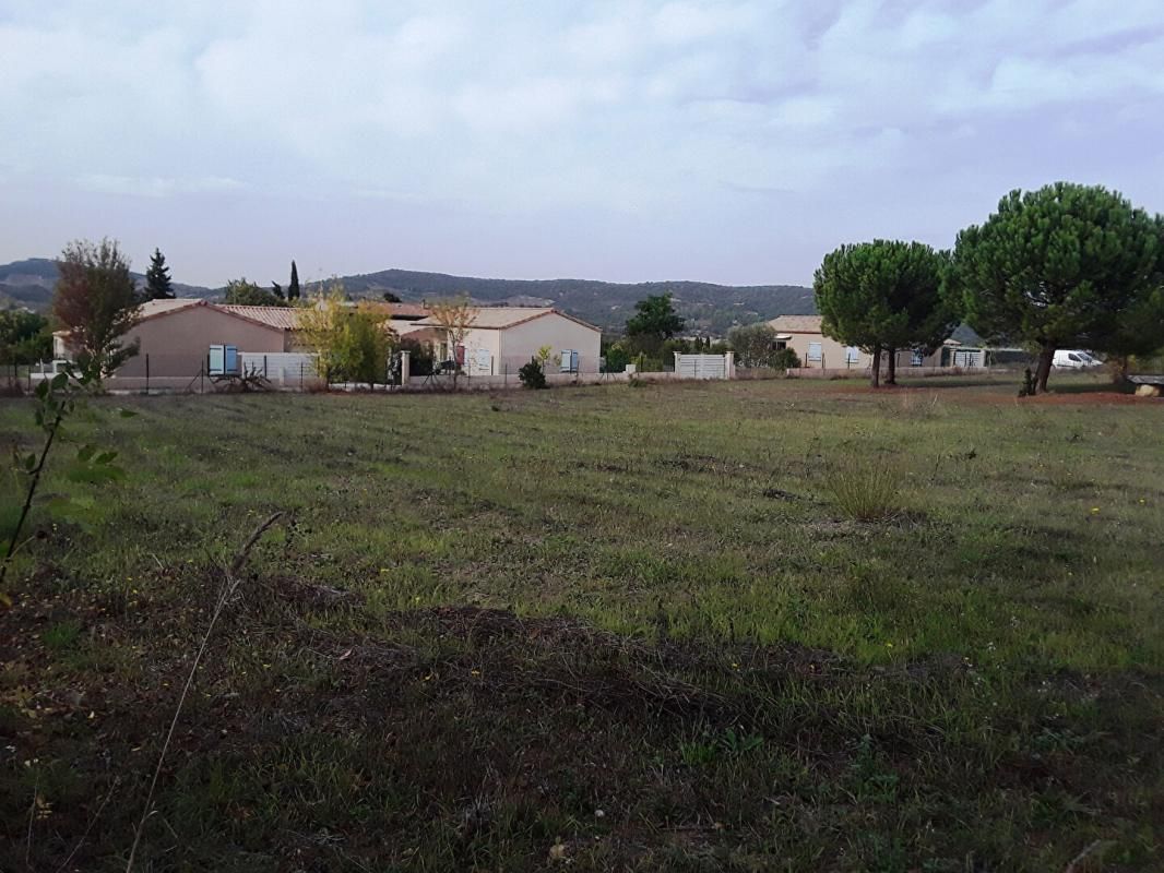LIMOUX Terrain plat 469m² hors lotissement 2
