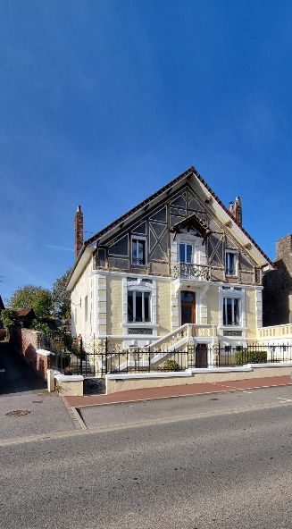 Maison bourgeoise Etreux 6 pièce(s) 166 m2