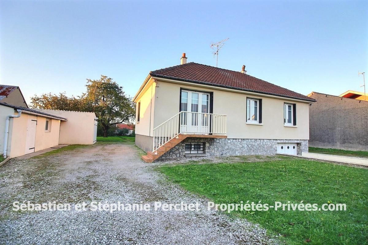 Maison sur sous sol sur 1250 m2 de terrain