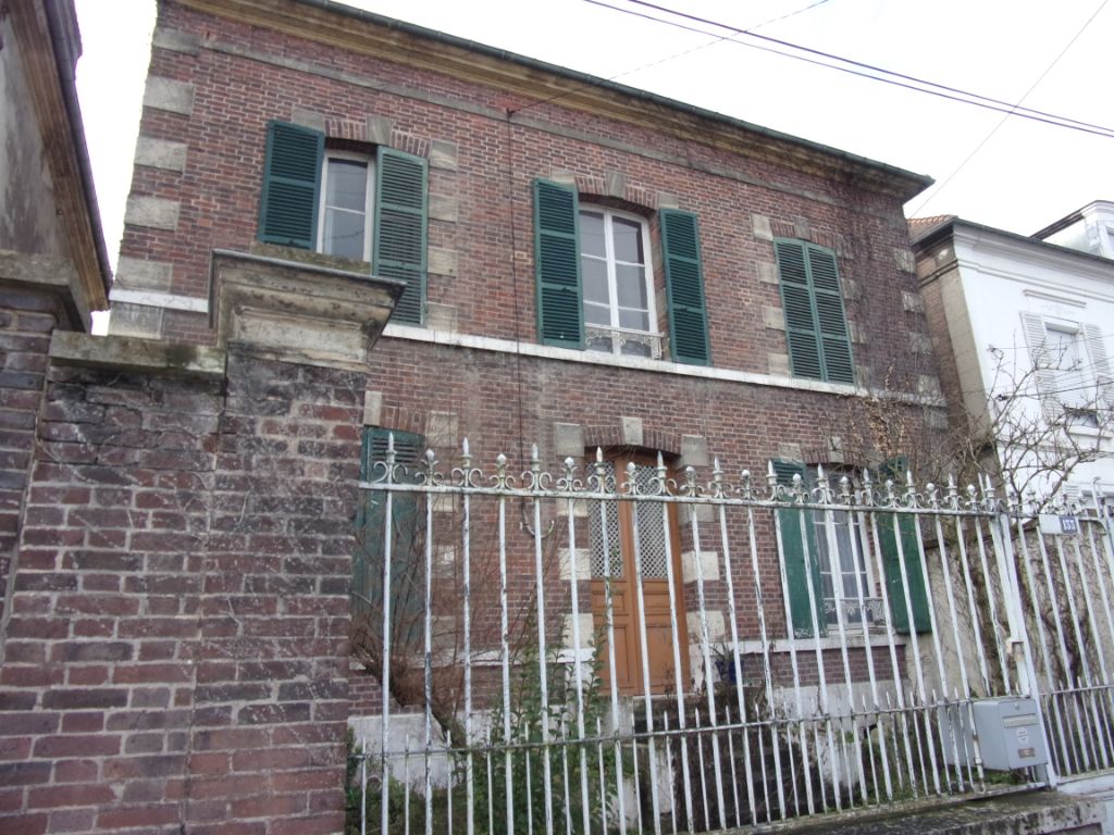 Centre ville de Vernon, maison bourgeoise et dépendance