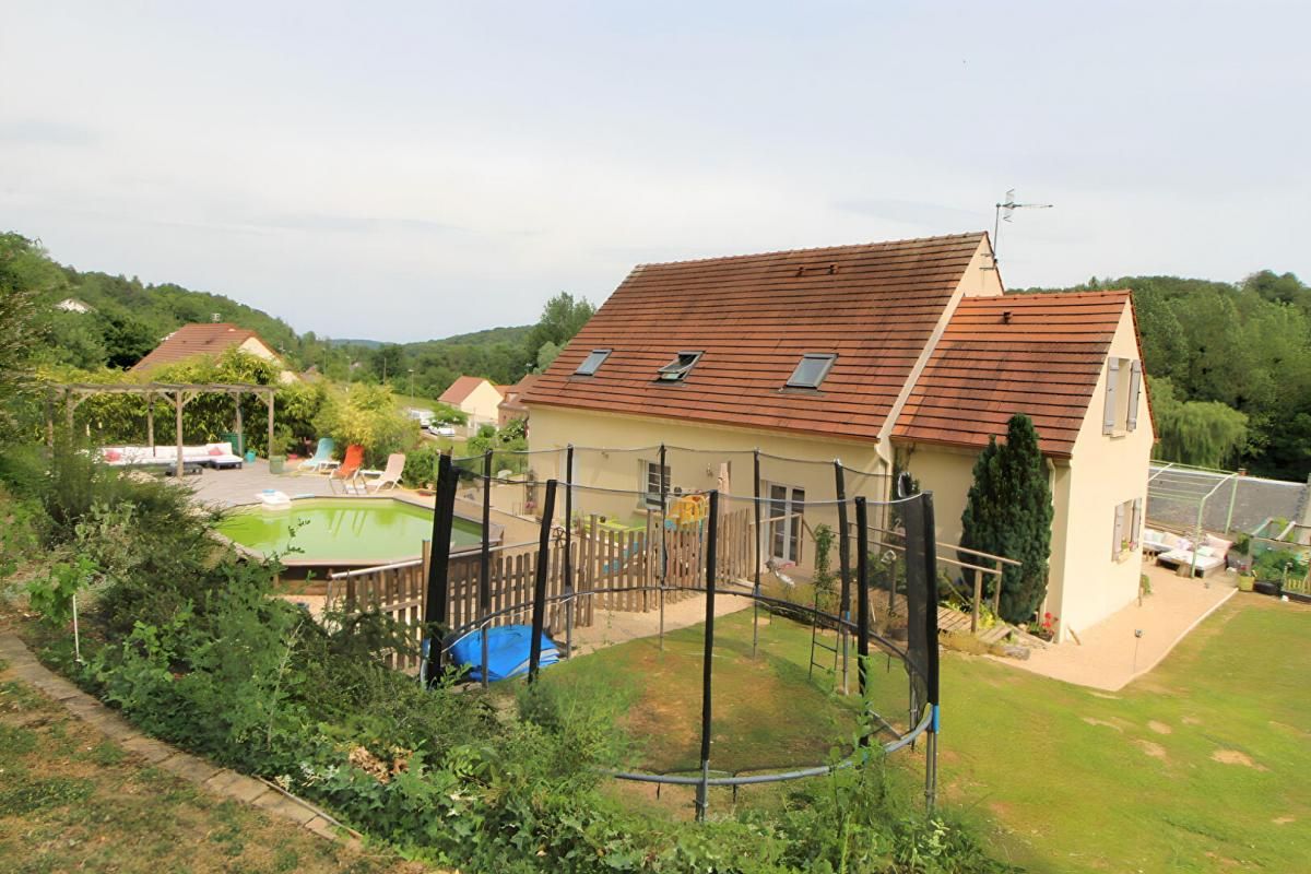 Pavillon sur sous-sol 166m2 - 6 chambres - 50mn Roissy CDG - 25mn Villers Cotterets