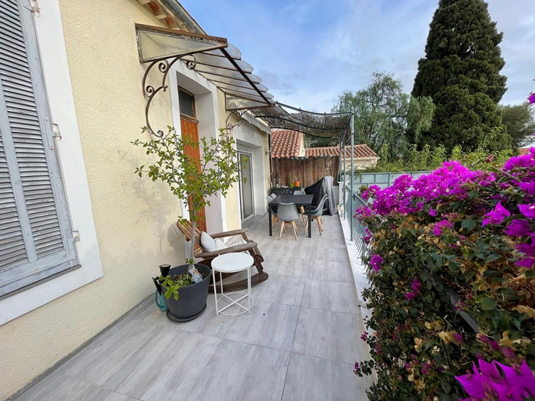 Rare à la vente - Maison de charme rénovée de 125 m² (sur 2 logements) - Quartier La Loubière - Toulon (83000)