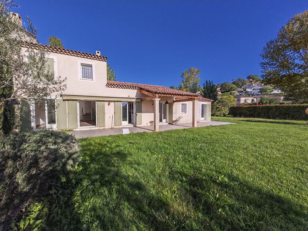 Aurélia GILBERT Votre conseiller(e) en immobilier