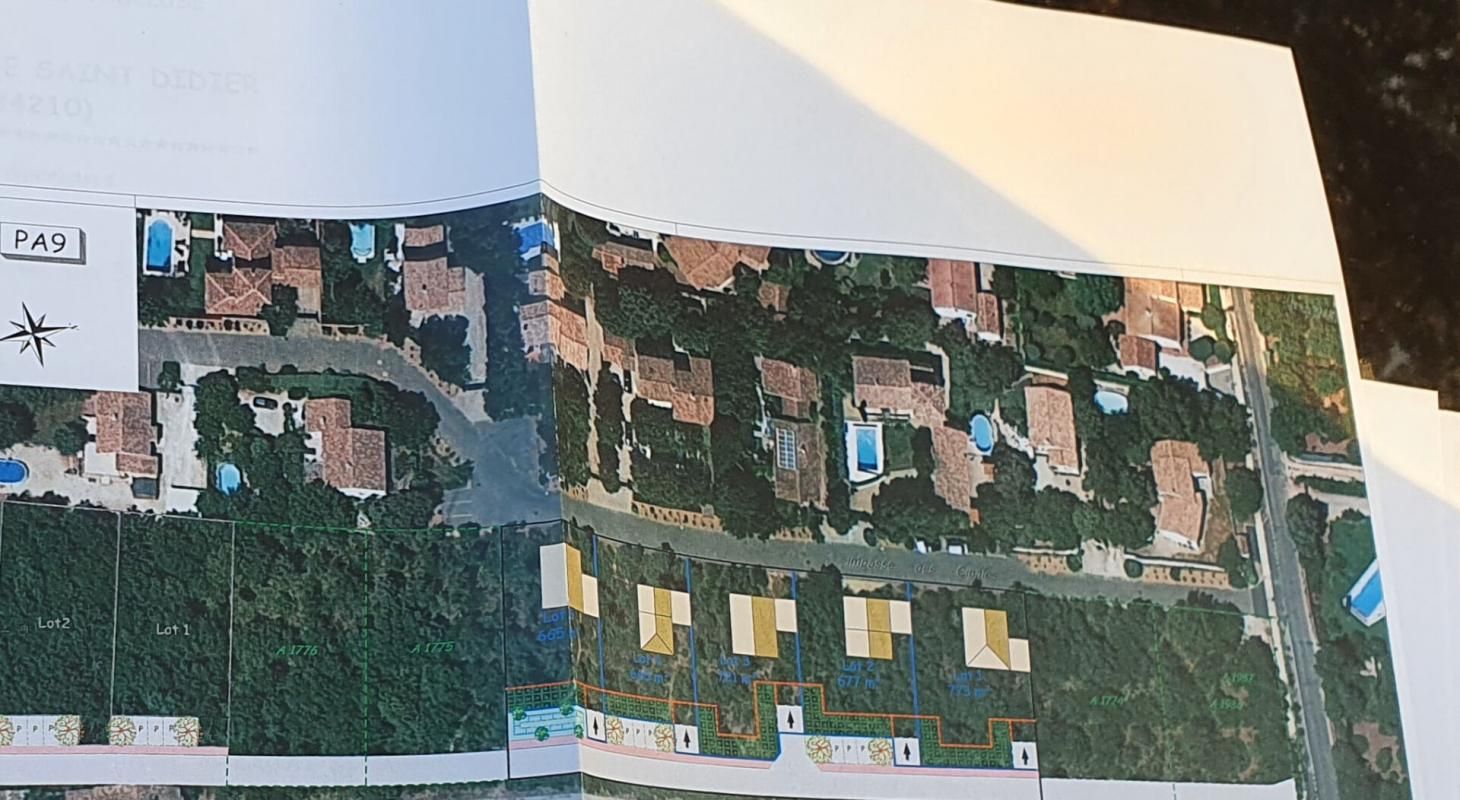 Terrain  780 m2