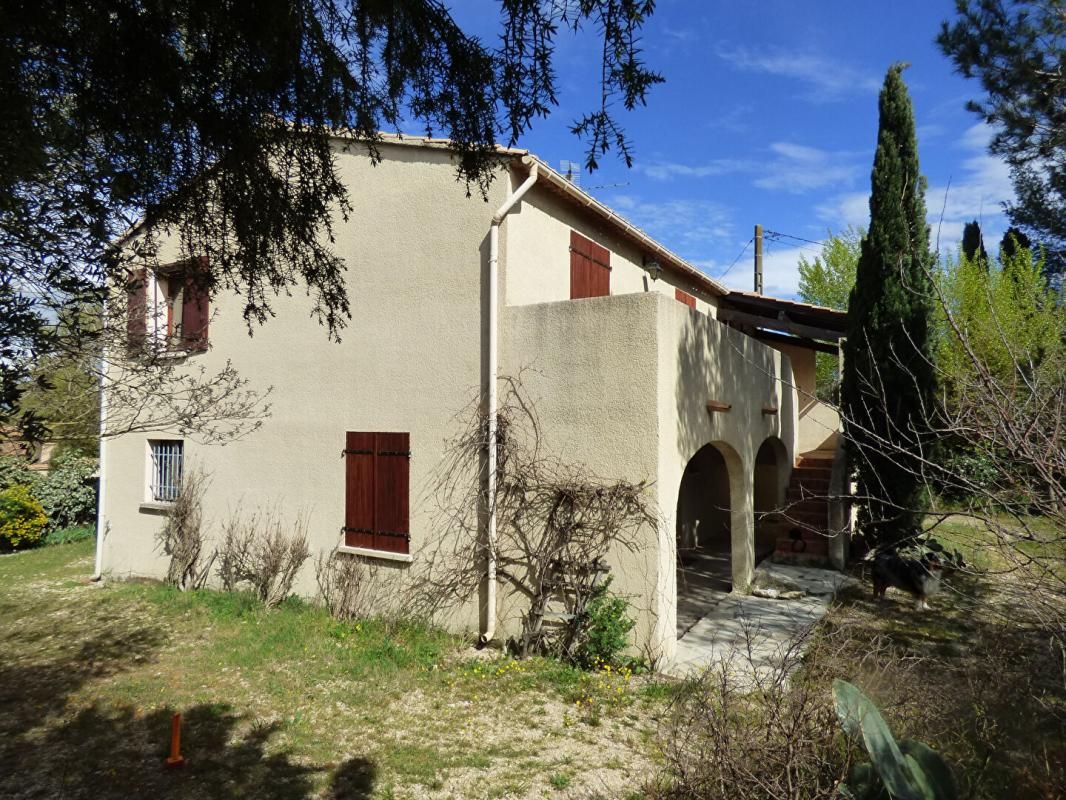 Appartement Rochefort Du Gard 3 pièce(s) 82 m2 169 000 euros