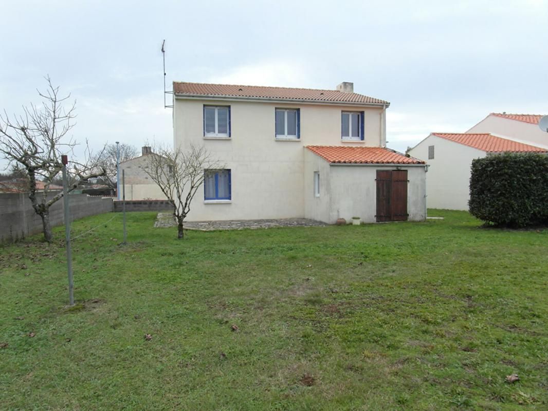 Maison Les Magnils Reigniers 5 pièce(s) 105 m2