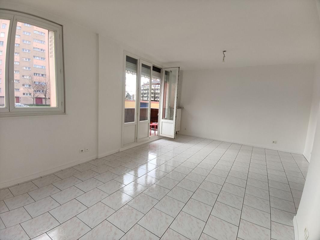 Appartement Belfort 4 pièces 61.65 m2 avec balcon et cave