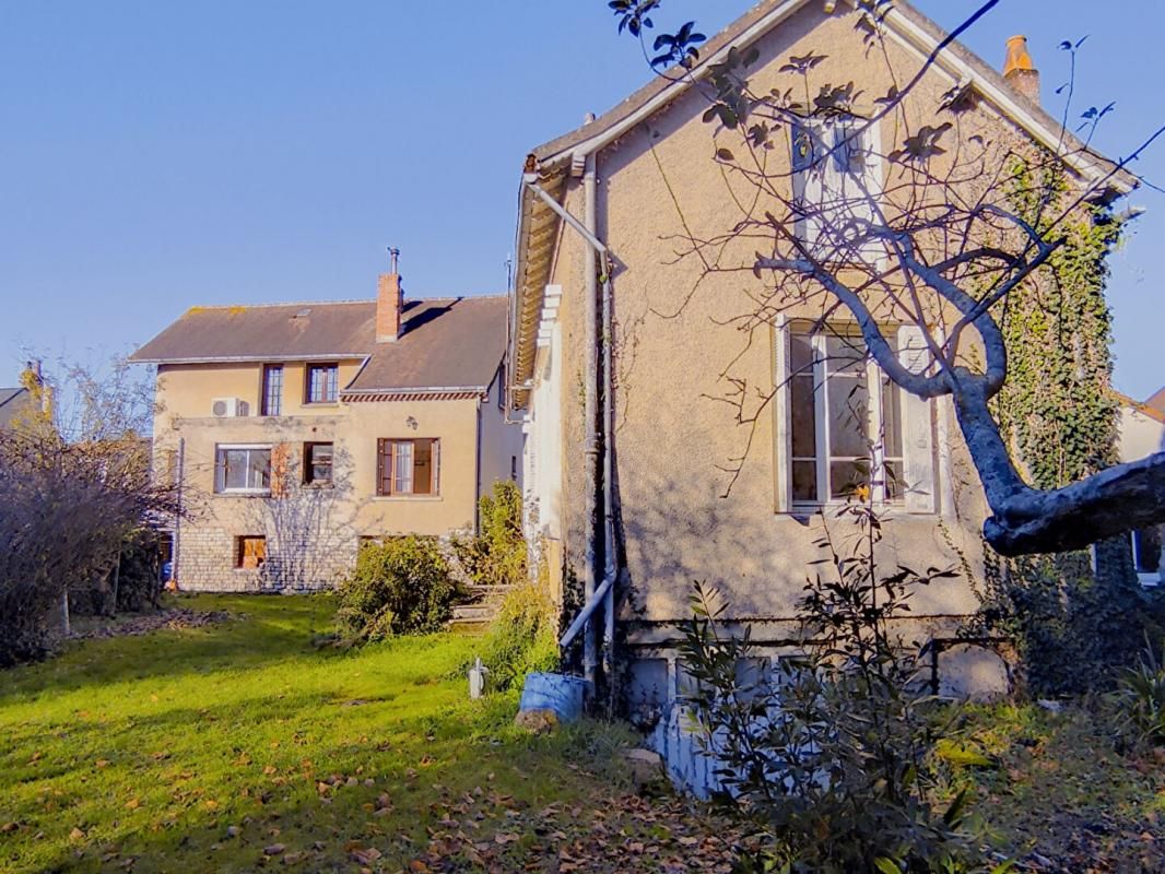 Maison Chatellerault 10 pièce(s) 220 m2