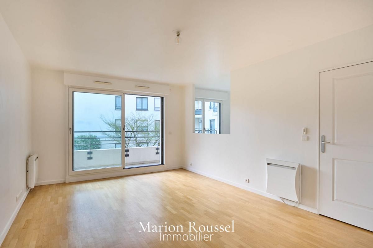 ISSY-LES-MOULINEAUX Appartement Issy Les Moulineaux 2 pièce(s) 54 m2 2