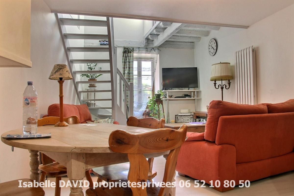 Maison,74150, 4 pièce(s) 86 m2, secteur centre Rumilly  -parking proche