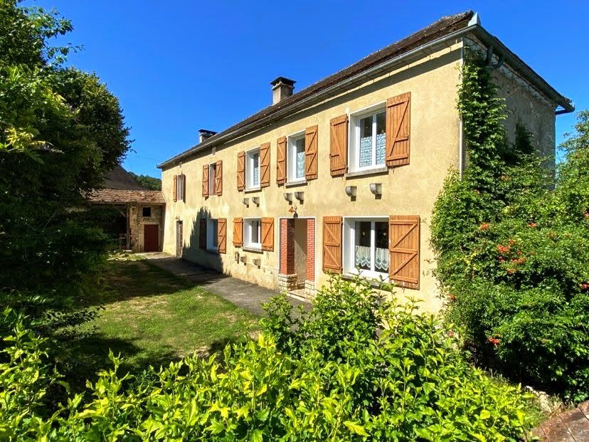 Maison de maître Tourtoirac 8 pièce(s) 180 m2