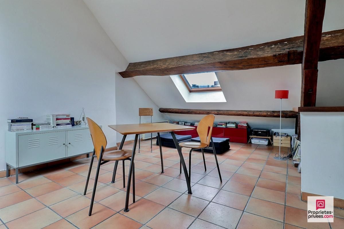 Appartement Paris Haut Marais 2 pièces 56.42 m2