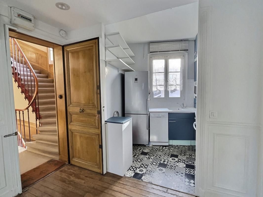 Asnières-Bécon  Eglise Saint Charles Bel Appartement  1930 3 pièces 51 m2
