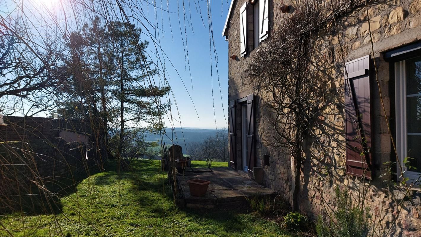 Maison Montdore 4 pièce(s) dépendance jardin vue