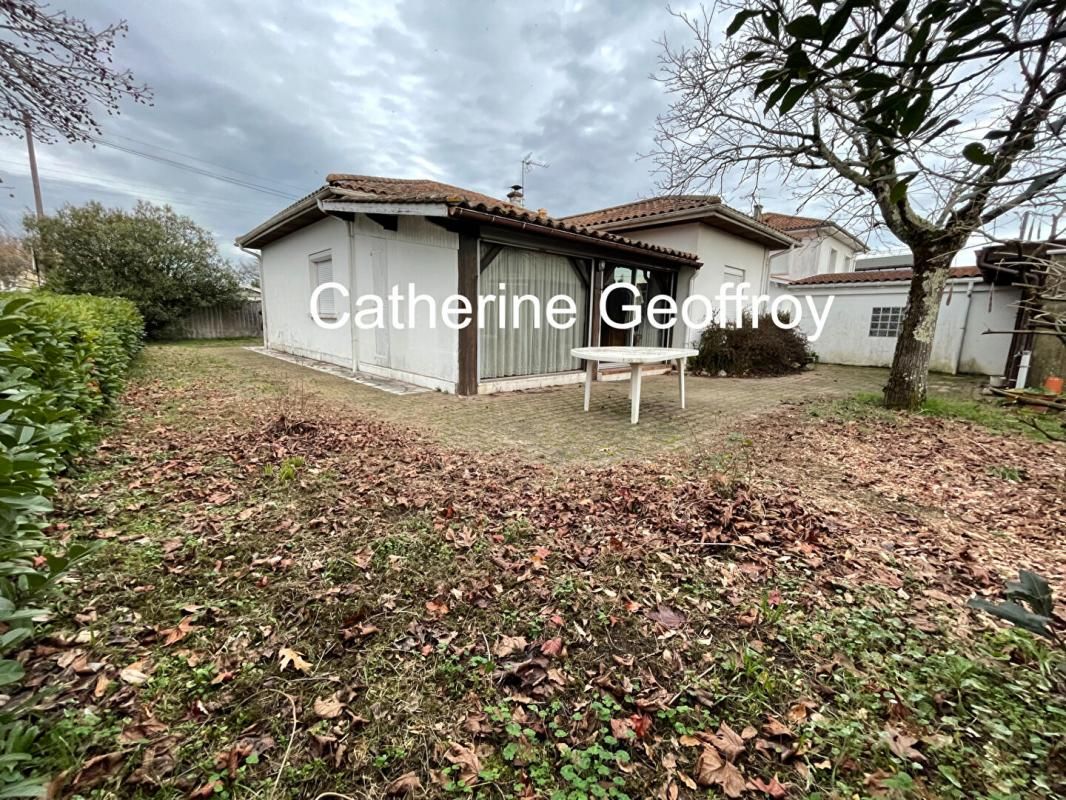Maison Merignac 4 pièce(s) et véranda-séjour d'environ 85m2