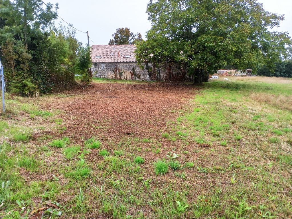 17400 LA BENATE Terrain à vendre  390 m2