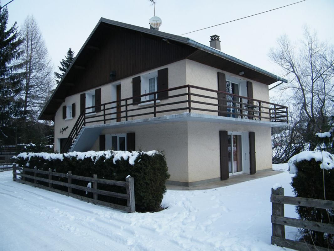 Maison Ancelle 6 pièce(s) 140 m2