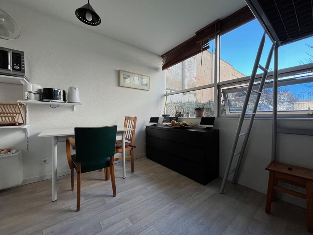 Beau studio de 18m² - Bordeaux Chartrons - Place Saint Martial