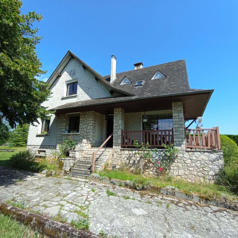 Maison à Saint Santin d'Aveyron : villa de 125 m²