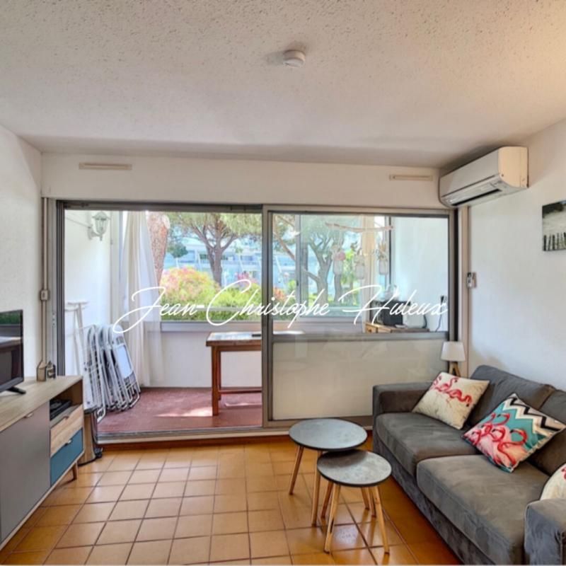 Le GRAU DU ROI 30240 - Studio 1 Pièce de 32 m2 Climatisé -