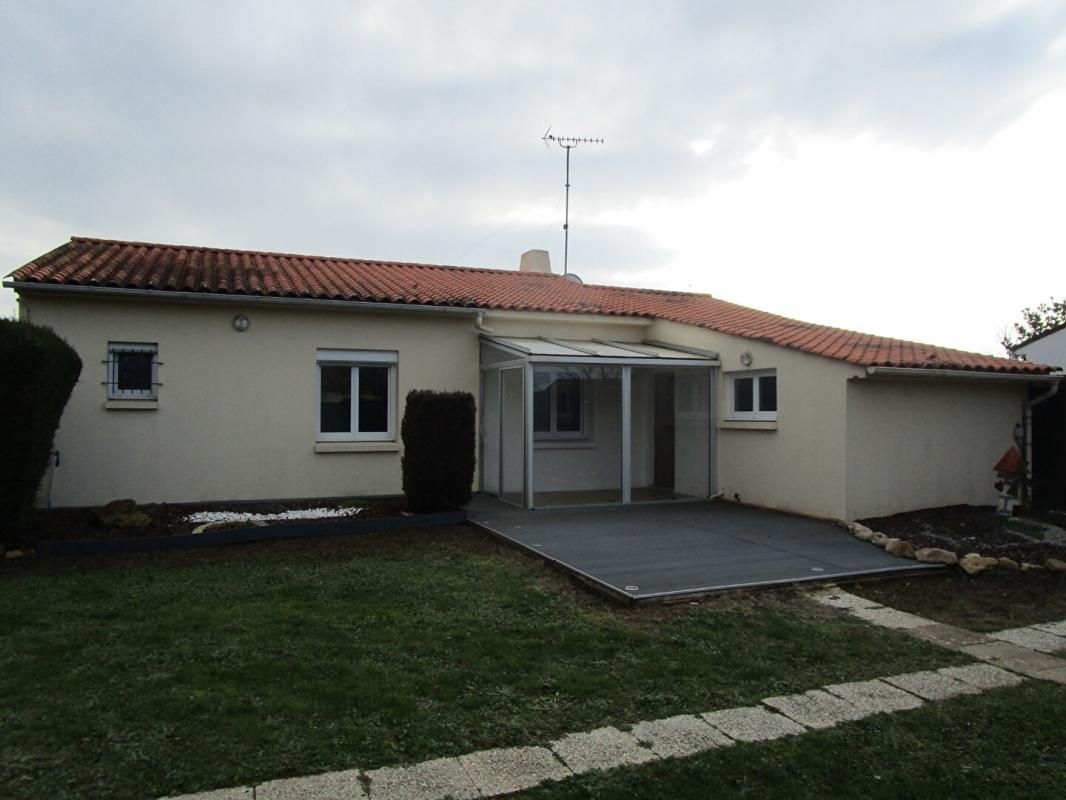 Maison Saint Hilaire La Foret 3 pièce(s) 71 m2