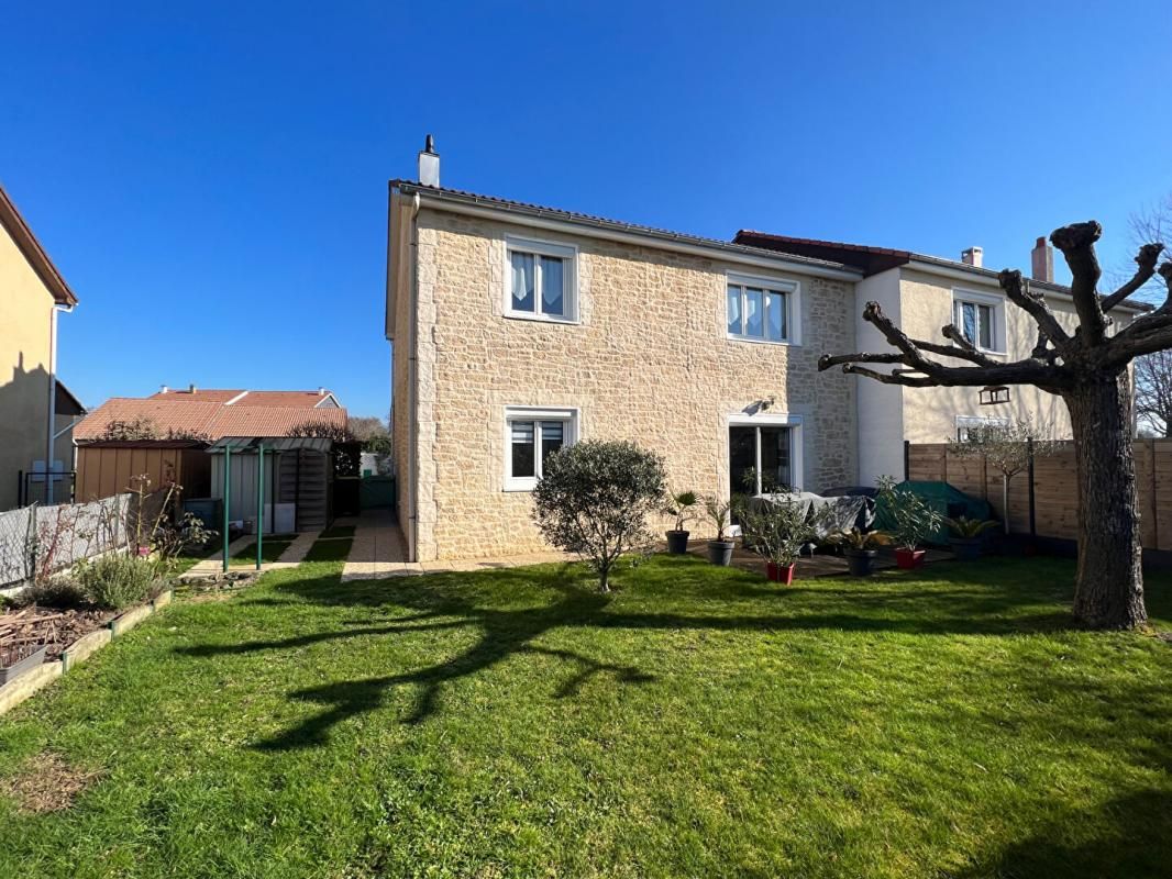 Maison - Saint Pavace - 5 pièce(s) - 120 m²