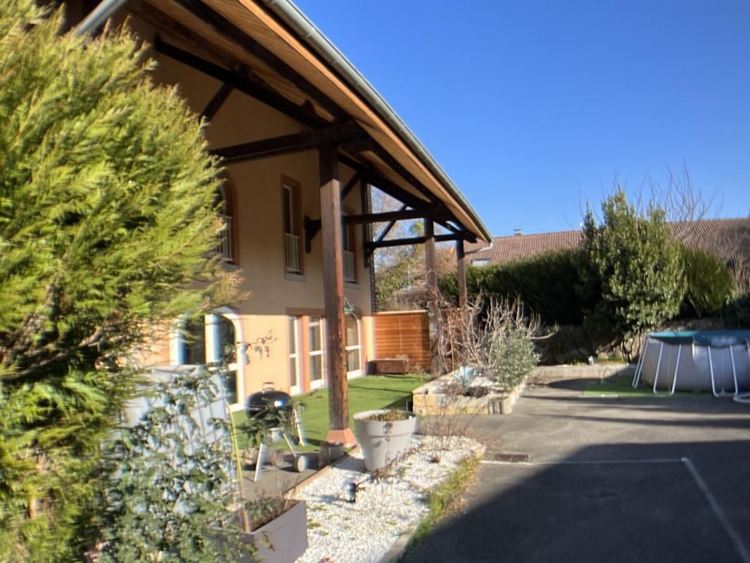 ANCIENNE FERME - GRANDE MAISON 405m²