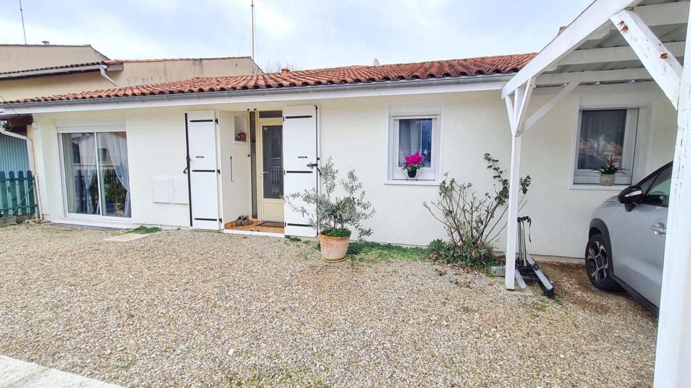 24400  Mussidan  maison de plain pied 6 pièces jardin piscine