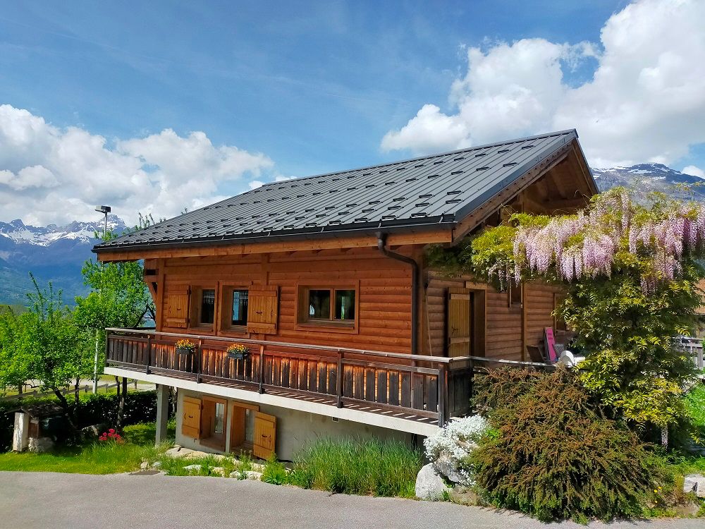 Chalet 155m2 individuel 5 pièces vue panoramique chaîne de montagnes Aravis